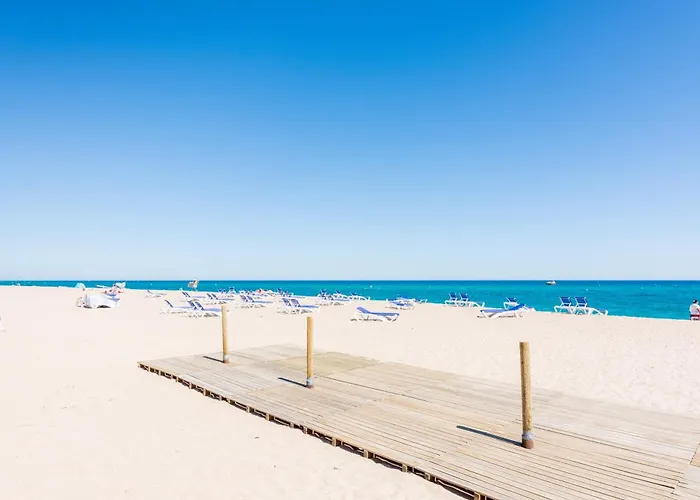 Homeholidaysrentals Viii Апартаменты