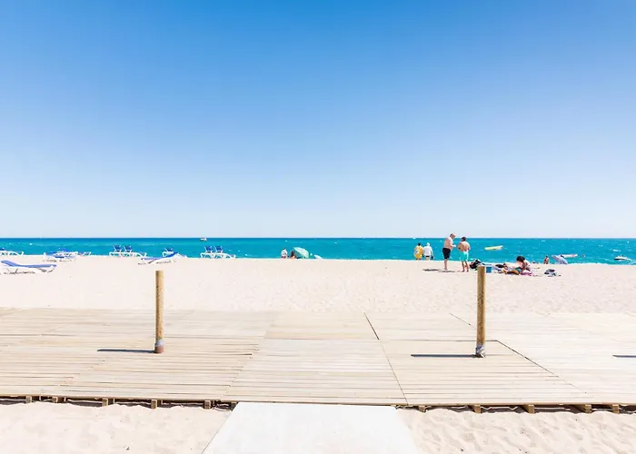 Апартаменты Homeholidaysrentals Viii