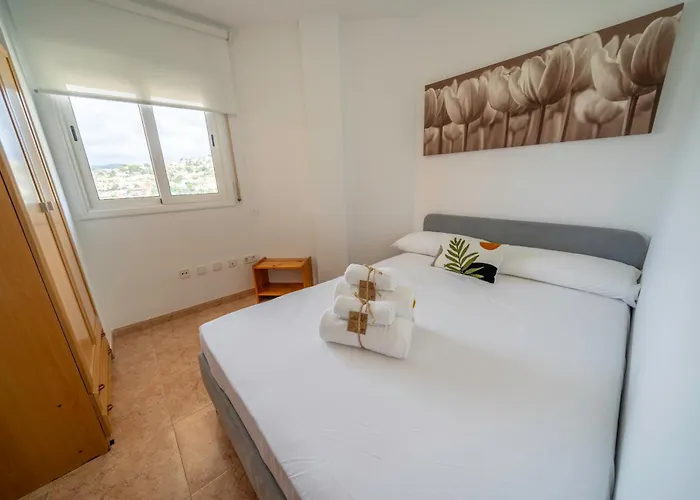 Homeholidaysrentals Viii Апартаменты Санта-Сусанна